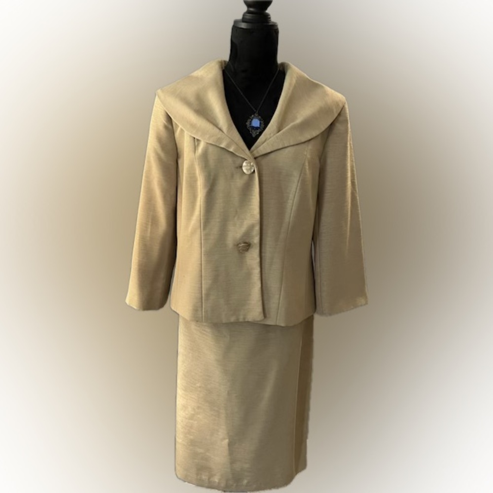 ISABELLA SUITS Golden 2 Piece set Pencil Skirt Blazer